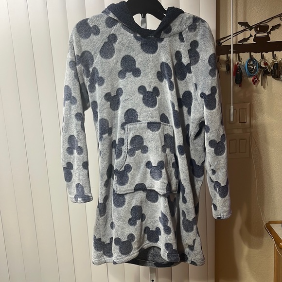 34 Disney Top